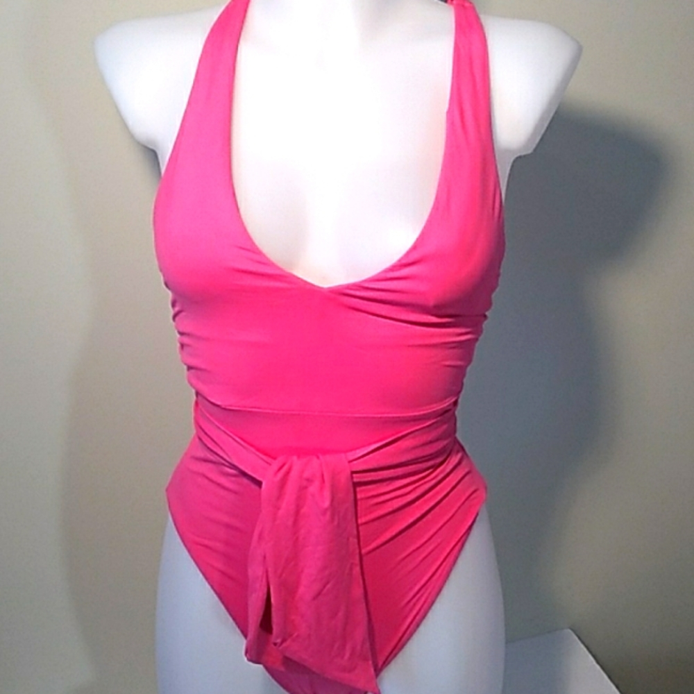 NWOT GORGEOUS FITTING SWIMSUIT BY BECCA. PINK WITH SASH TIE